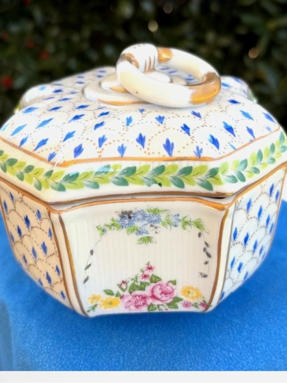 Royal Europa elegant white